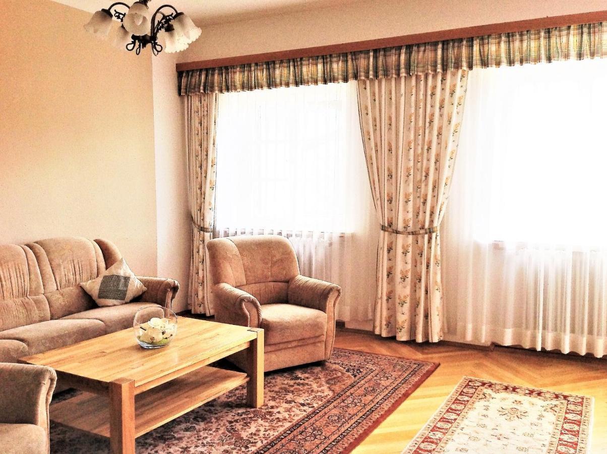 Haus Am Berg Apartment เบิร์ชเทสกาเดน ภายนอก รูปภาพ