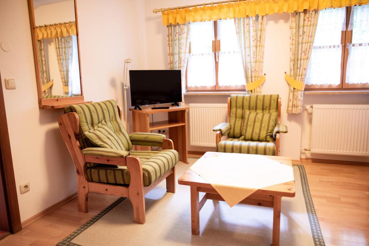 Haus Am Berg Apartment เบิร์ชเทสกาเดน ภายนอก รูปภาพ