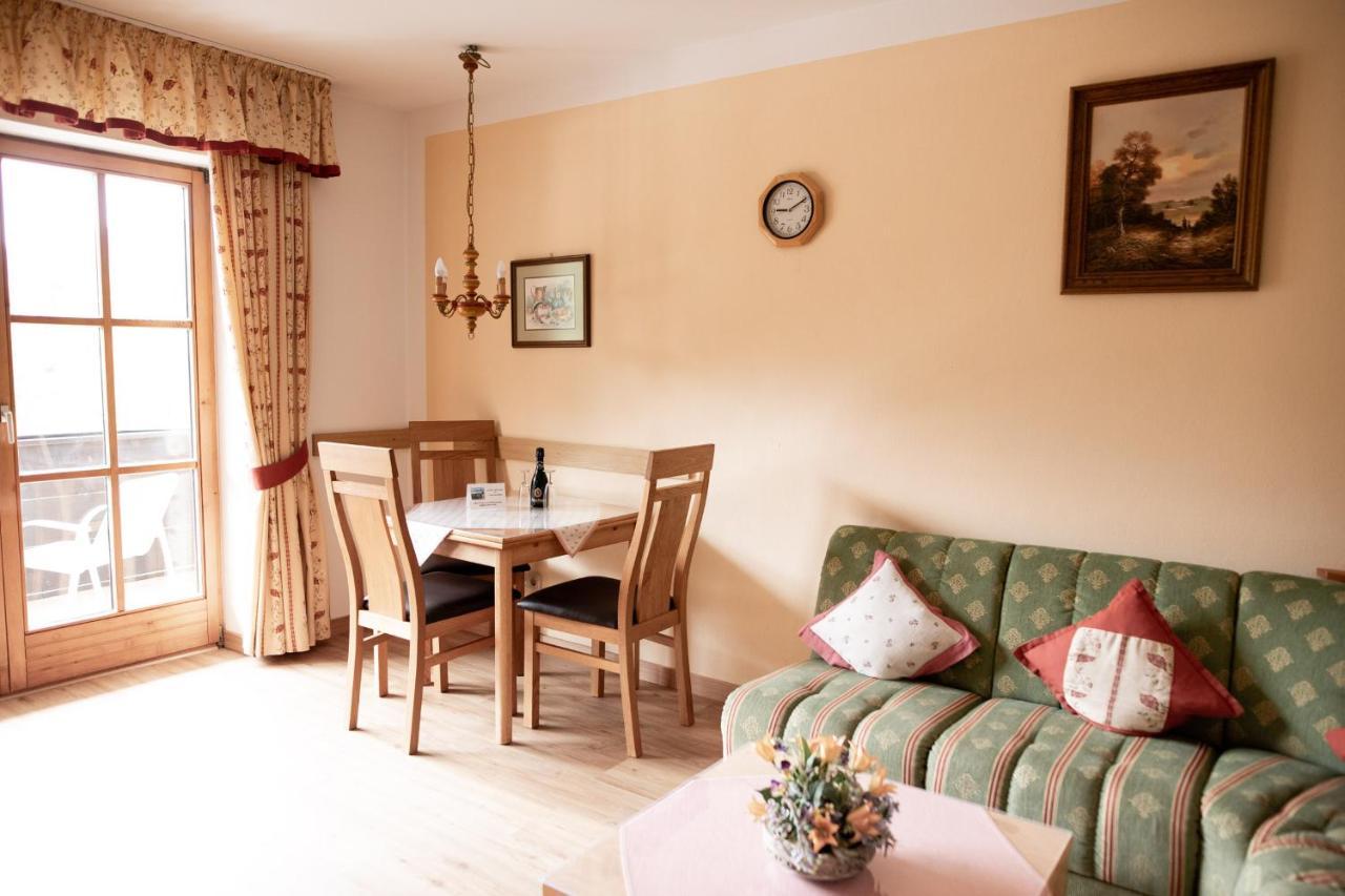 Haus Am Berg Apartment เบิร์ชเทสกาเดน ภายนอก รูปภาพ