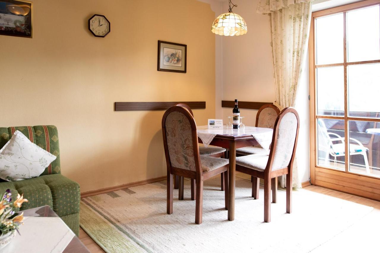 Haus Am Berg Apartment เบิร์ชเทสกาเดน ภายนอก รูปภาพ