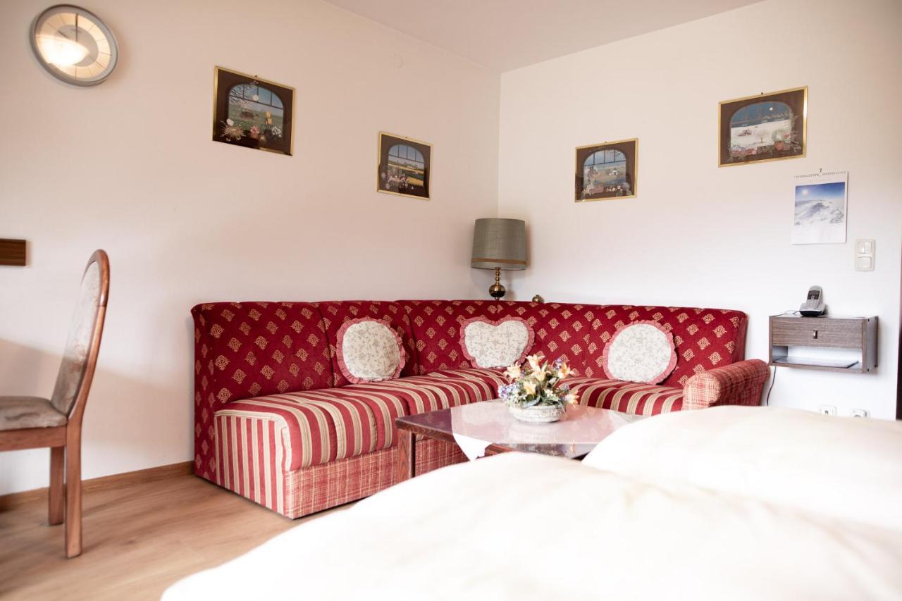 Haus Am Berg Apartment เบิร์ชเทสกาเดน ภายนอก รูปภาพ