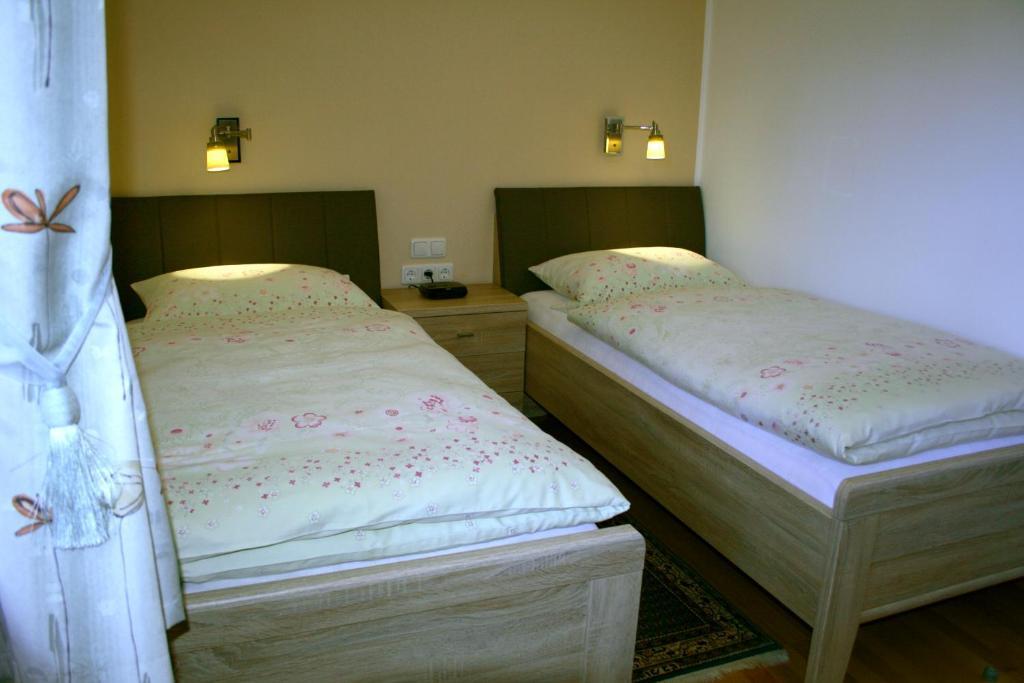 Haus Am Berg Apartment เบิร์ชเทสกาเดน ห้อง รูปภาพ