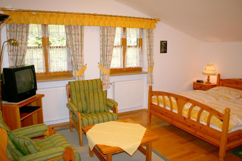Haus Am Berg Apartment เบิร์ชเทสกาเดน ห้อง รูปภาพ